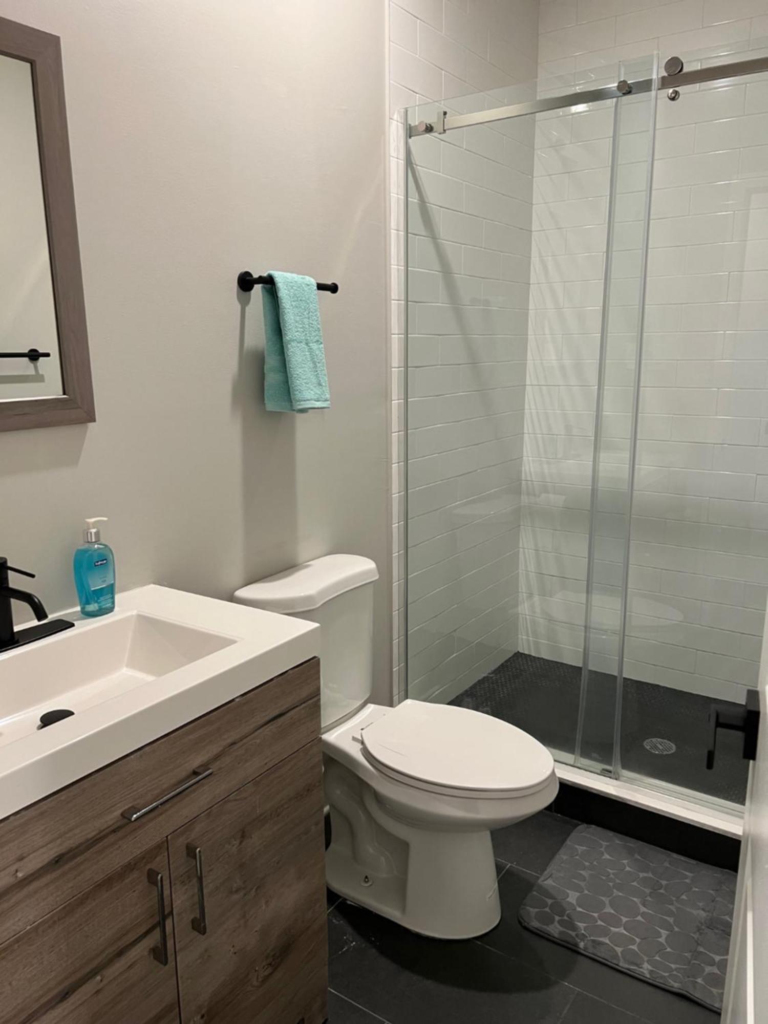 Modern 2Br 2Ba Apartment With Rooftop In Brewerytown ฟิลาเดลเฟีย ภายนอก รูปภาพ